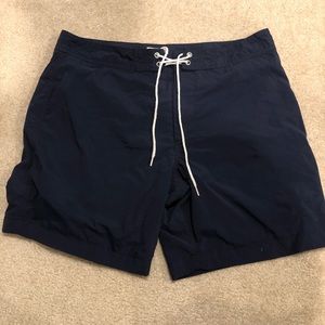 J.crew men’s swim trunk in navy blue - 31 w